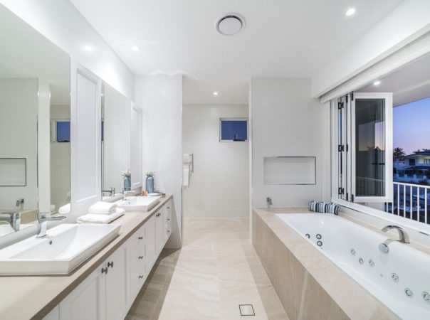 20 Seafarer Court, Surfers Paradise, QLD 4217 AU