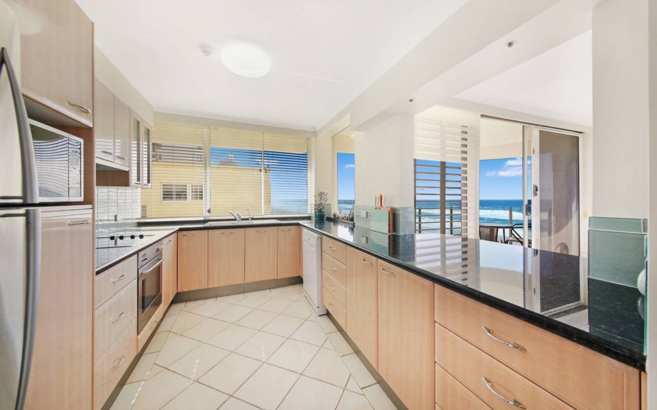 10/3 Garfield Terrace, Surfers Paradise, QLD 4217 AU