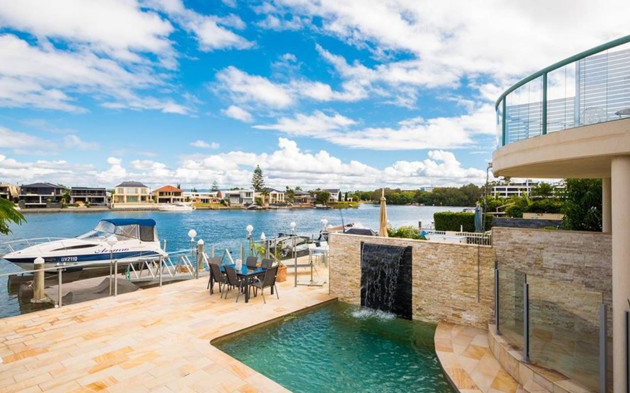 1/32 Sunset Boulevard, Surfers Paradise, Qld 4217 AU