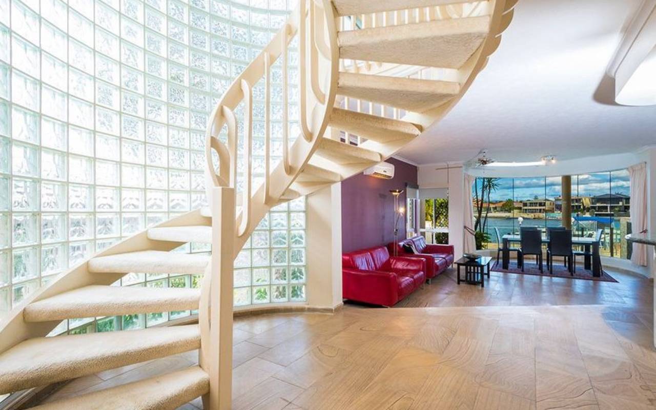 1/32 Sunset Boulevard, Surfers Paradise, Qld 4217 AU
