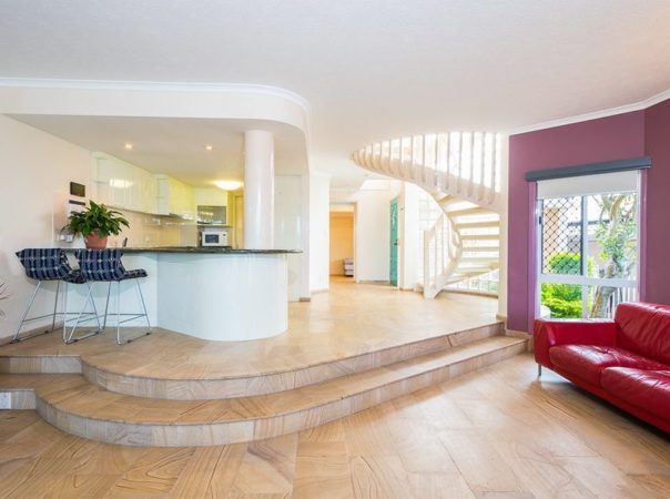 1/32 Sunset Boulevard, Surfers Paradise, Qld 4217 AU