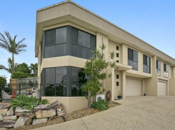 2/40 Sky Royal Terrace, Burleigh Heads, QLD 4220 AU
