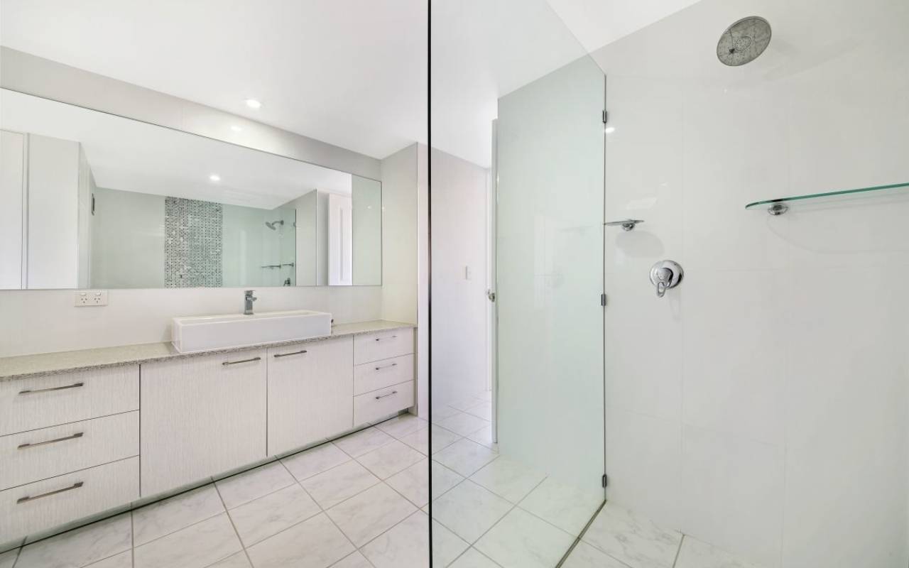 3/3 Garfield Terrace, Surfers Paradise, QLD 4217 AU