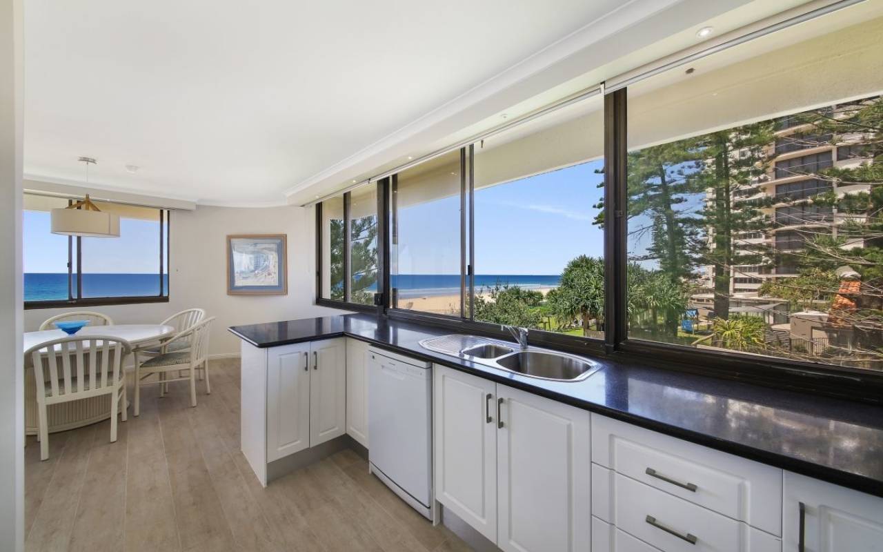 3/3 Garfield Terrace, Surfers Paradise, QLD 4217 AU