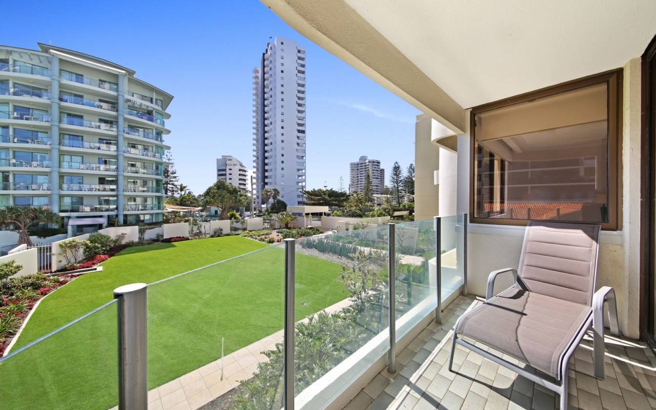 3/3 Garfield Terrace, Surfers Paradise, QLD 4217 AU