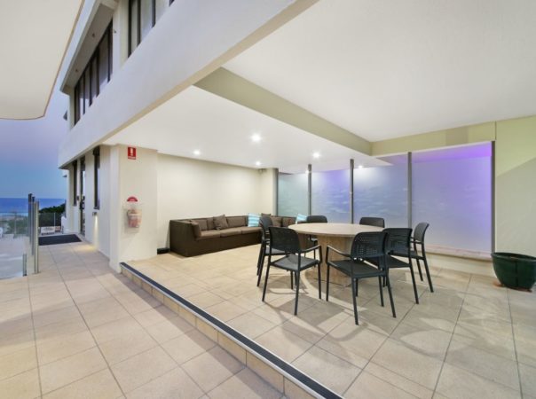 3/3 Garfield Terrace, Surfers Paradise, QLD 4217 AU