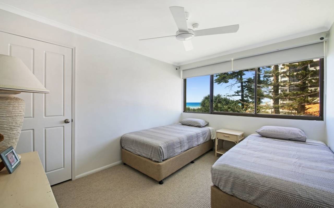 3/3 Garfield Terrace, Surfers Paradise, QLD 4217 AU
