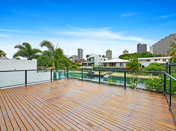 4 Lotus Key, Broadbeach Waters, QLD 4218 AU