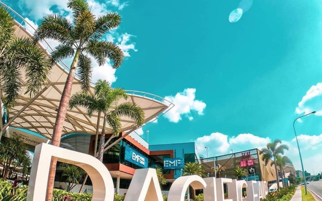 Broadbeach, QLD 4218 AUSTRALIA
