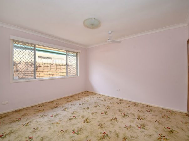18 Etna Street, Isle Of Capri, Qld 4217 AU