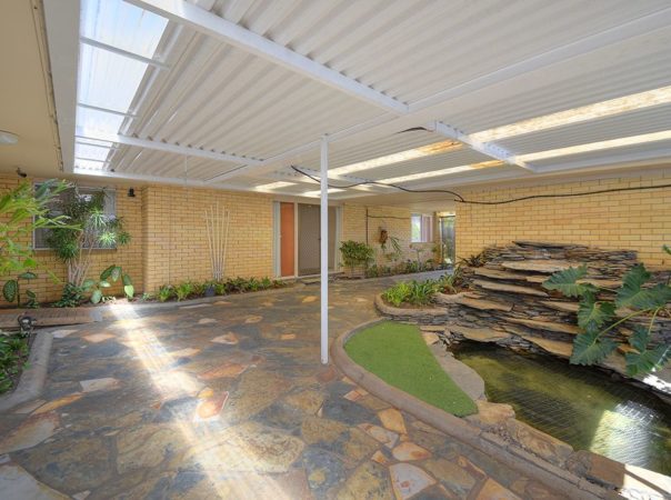 18 Etna Street, Isle Of Capri, Qld 4217 AU