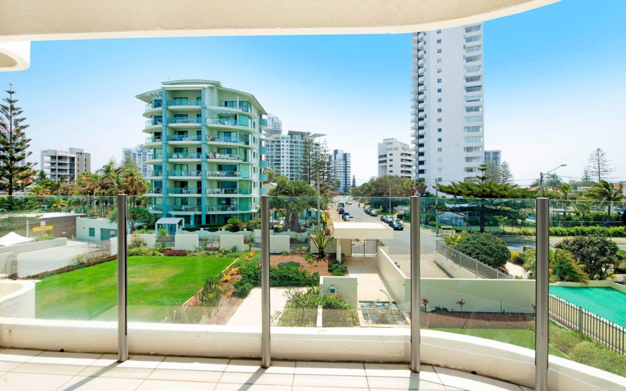 4/3 Garfield Terrace, Surfers Paradise, QLD 4217 AU