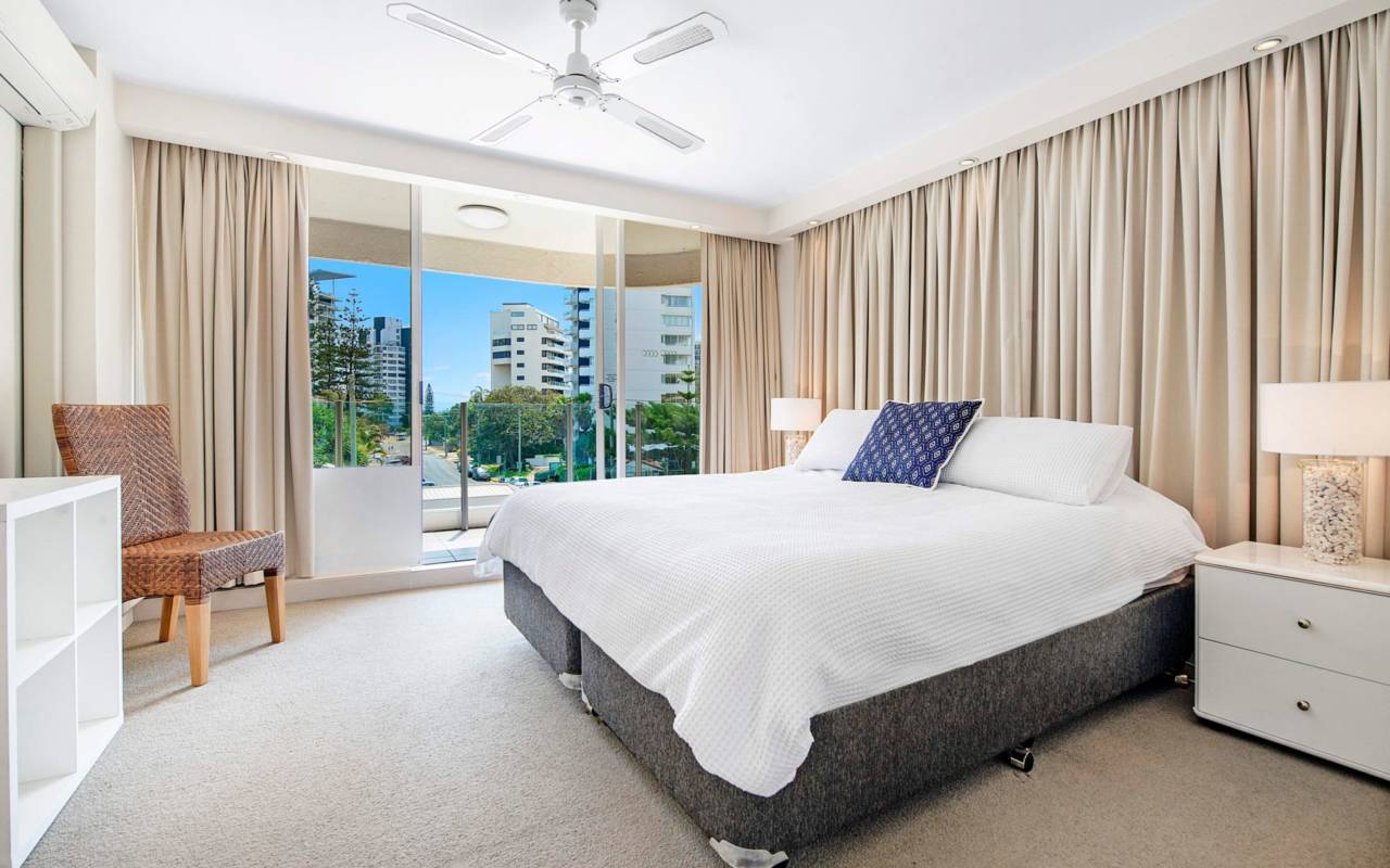 4/3 Garfield Terrace, Surfers Paradise, QLD 4217 AU