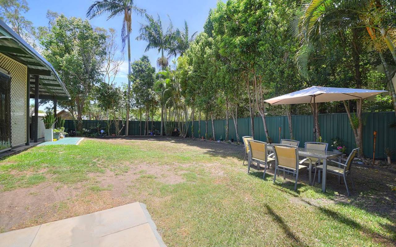 5 Harris Street, Labrador, QLD 4215 AU