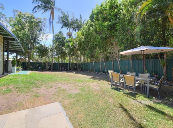 5 Harris Street, Labrador, QLD 4215 AU