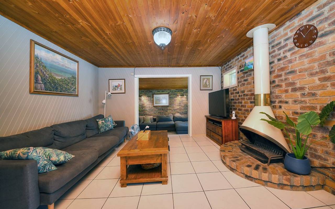 5 Harris Street, Labrador, QLD 4215 AU