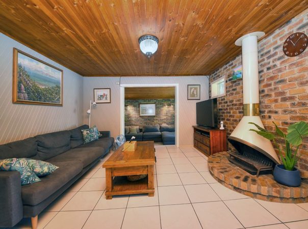 5 Harris Street, Labrador, QLD 4215 AU
