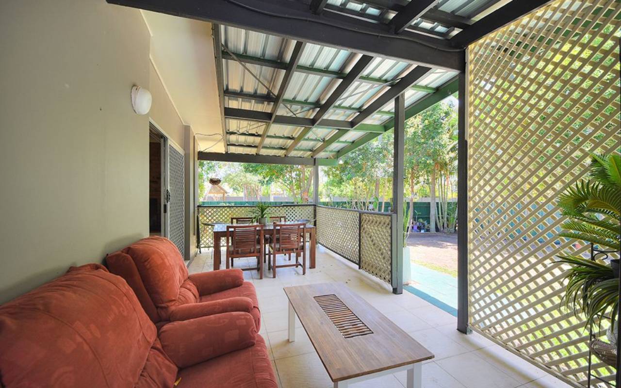 5 Harris Street, Labrador, QLD 4215 AU