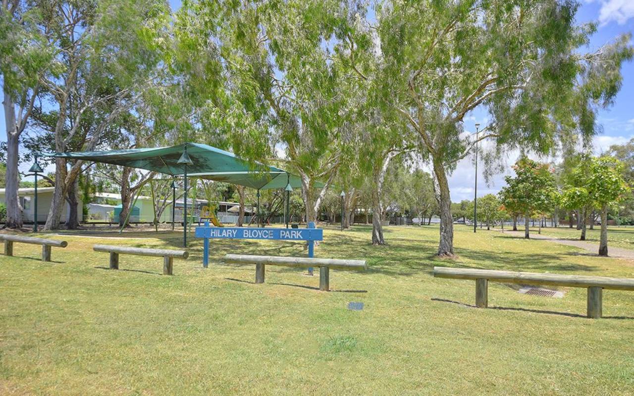 5 Harris Street, Labrador, QLD 4215 AU