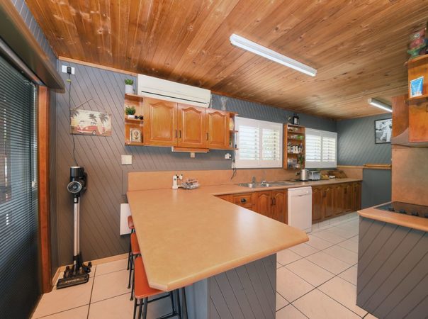 5 Harris Street, Labrador, QLD 4215 AU