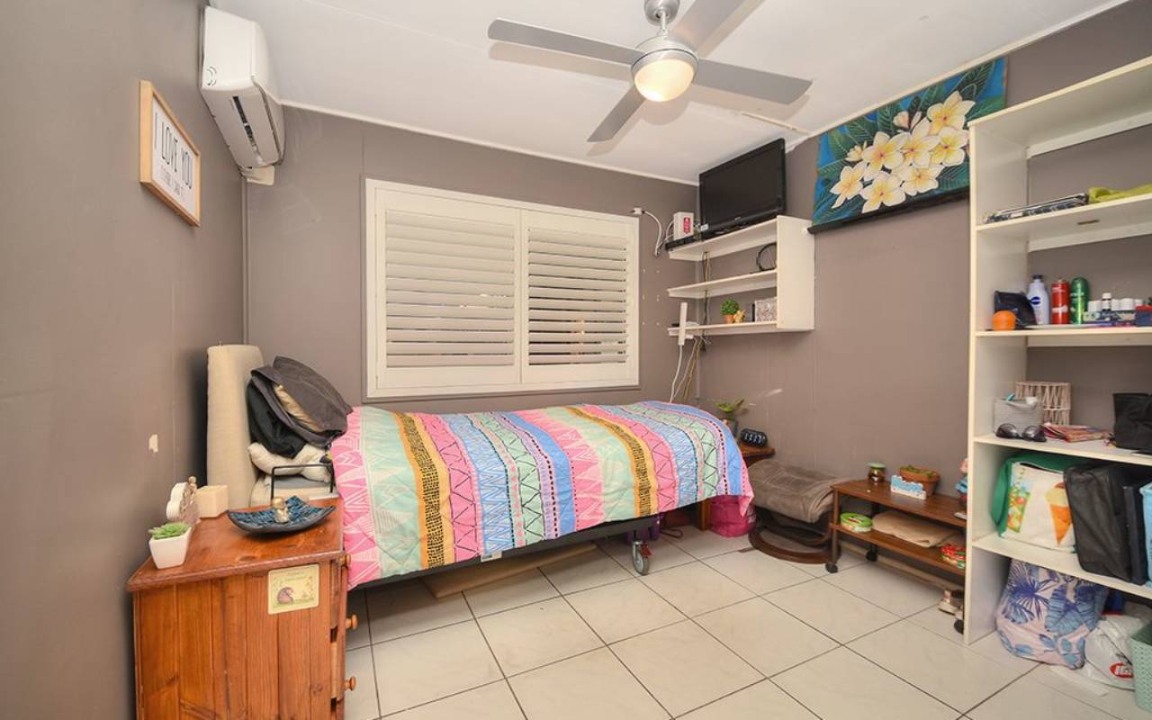 5 Harris Street, Labrador, QLD 4215 AU