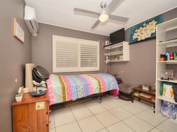 5 Harris Street, Labrador, QLD 4215 AU
