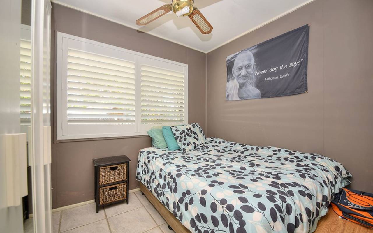 5 Harris Street, Labrador, QLD 4215 AU