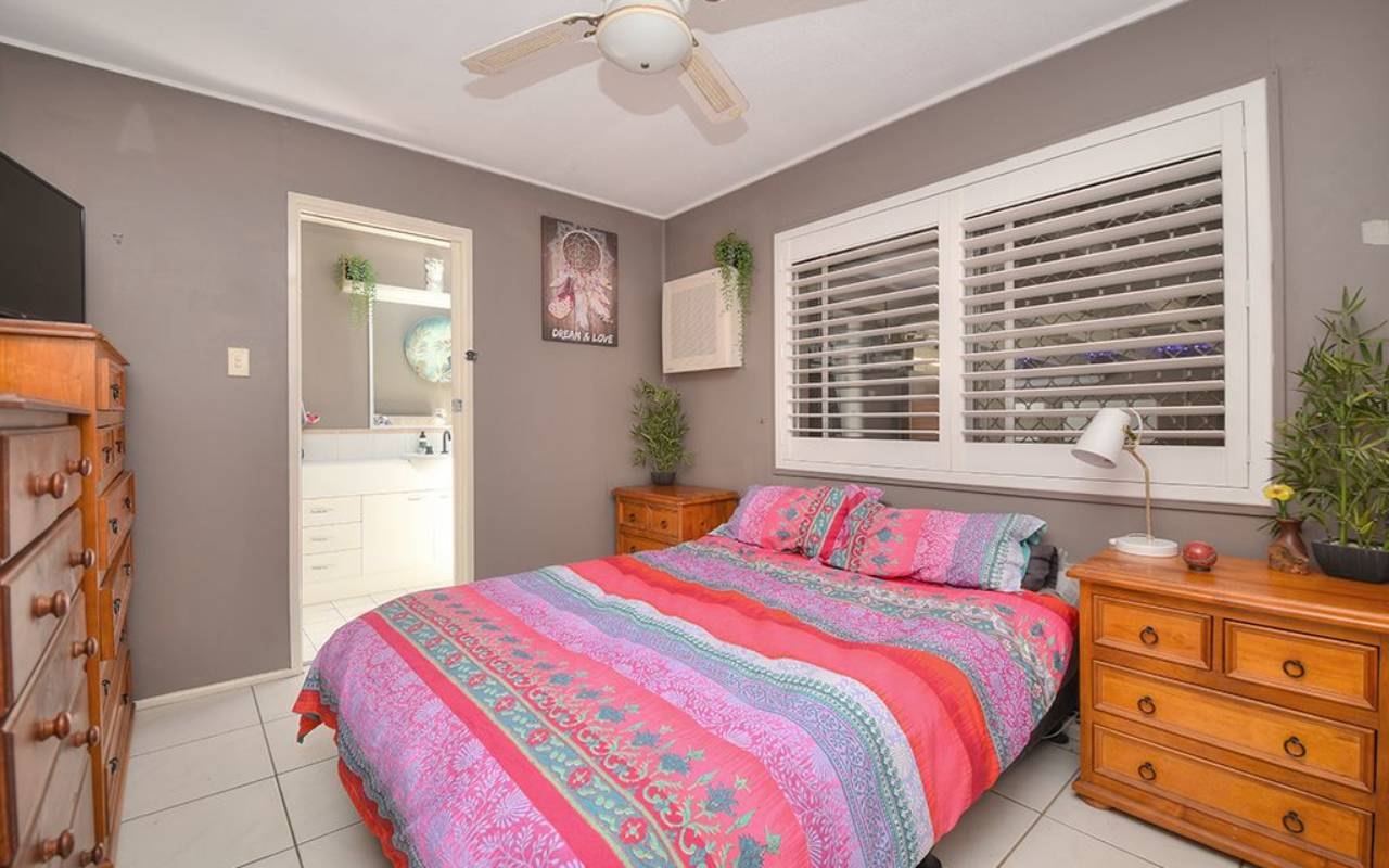 5 Harris Street, Labrador, QLD 4215 AU