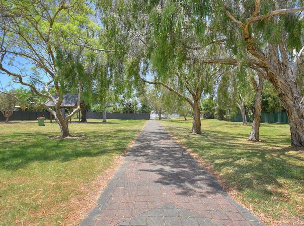 5 Harris Street, Labrador, QLD 4215 AU