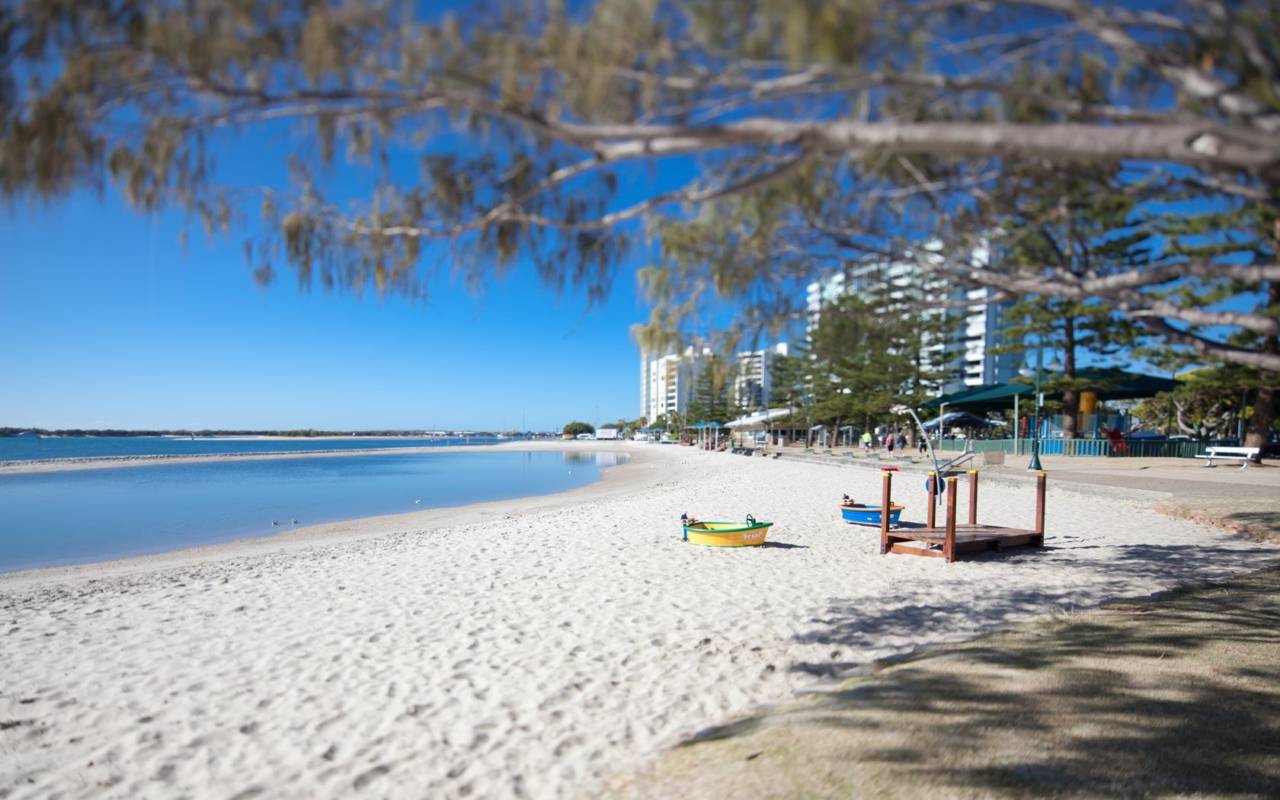 5 Harris Street, Labrador, QLD 4215 AU