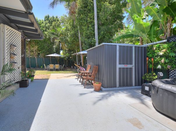 5 Harris Street, Labrador, QLD 4215 AU