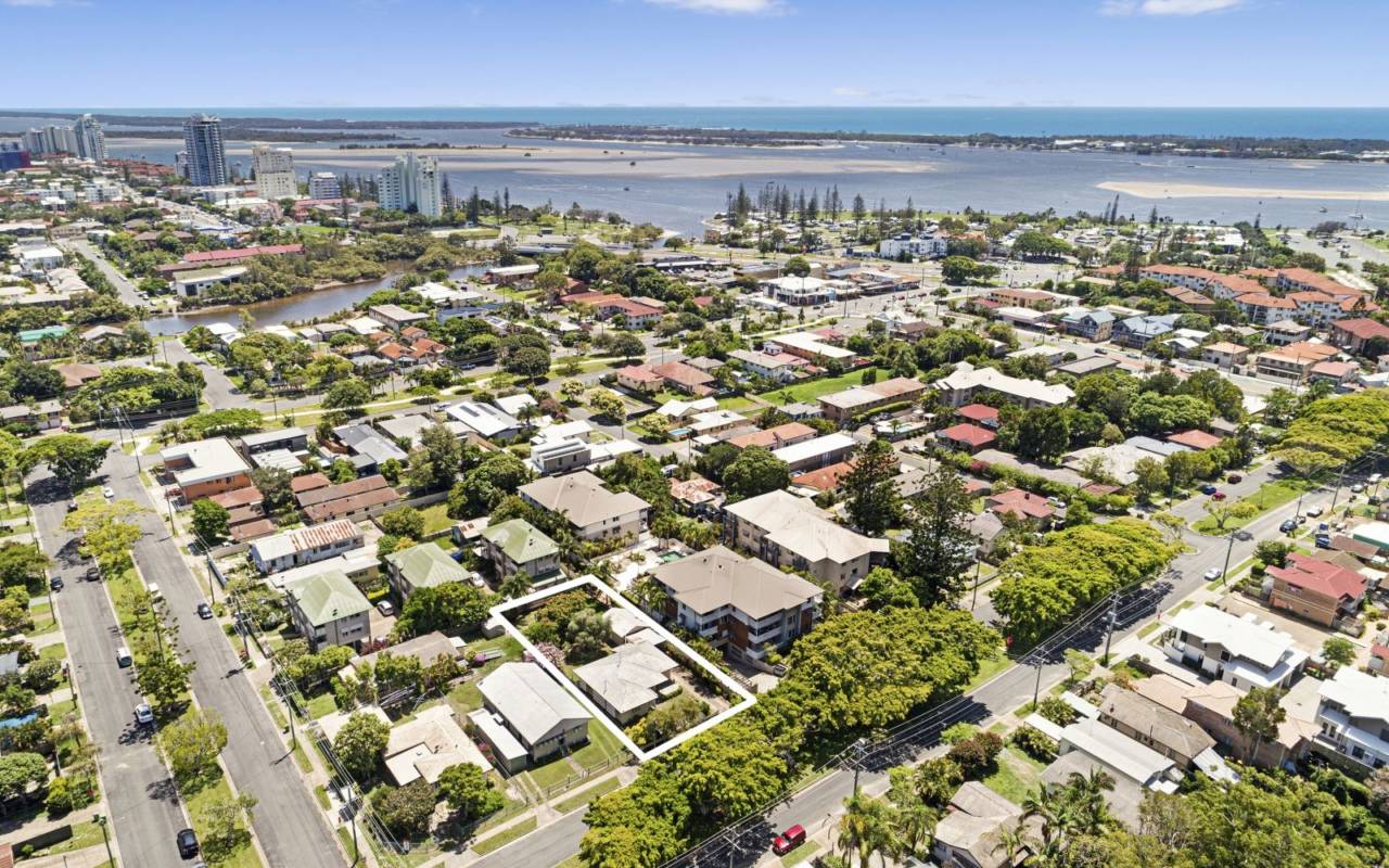 31 Walton Street, Southport, QLD 4215 AU
