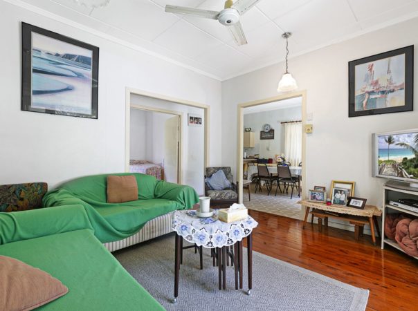 31 Walton Street, Southport, QLD 4215 AU