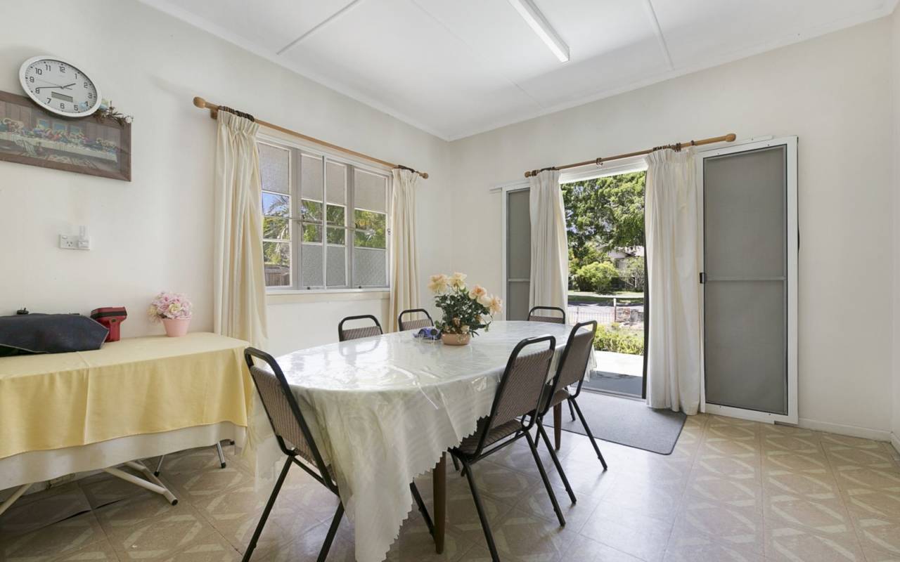 31 Walton Street, Southport, QLD 4215 AU