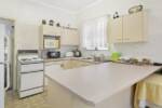 31 Walton Street, Southport, QLD 4215 AU