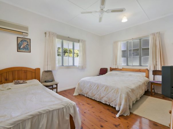 31 Walton Street, Southport, QLD 4215 AU