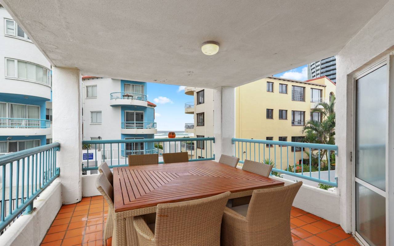 19/26 Old Burleigh Road, Surfers Paradise, QLD 4217 AU