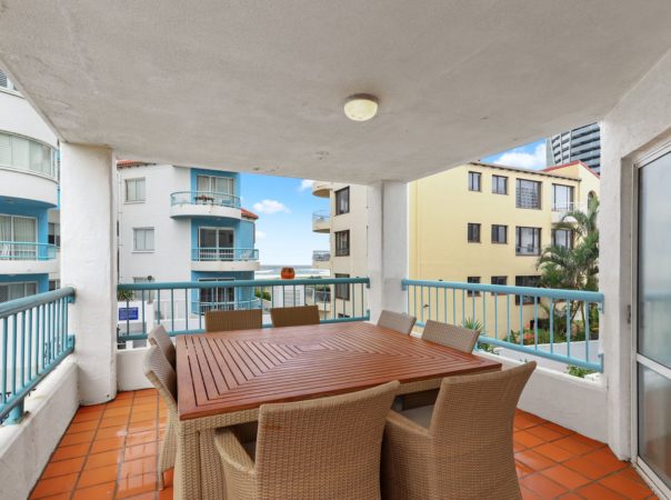 19/26 Old Burleigh Road, Surfers Paradise, QLD 4217 AU