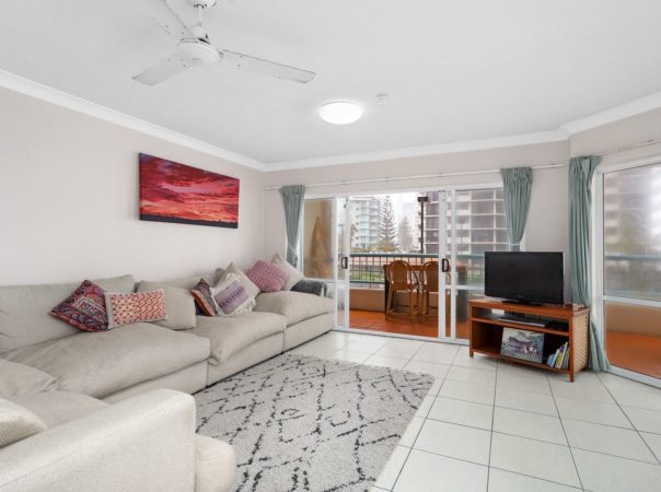 19/26 Old Burleigh Road, Surfers Paradise, QLD 4217 AU