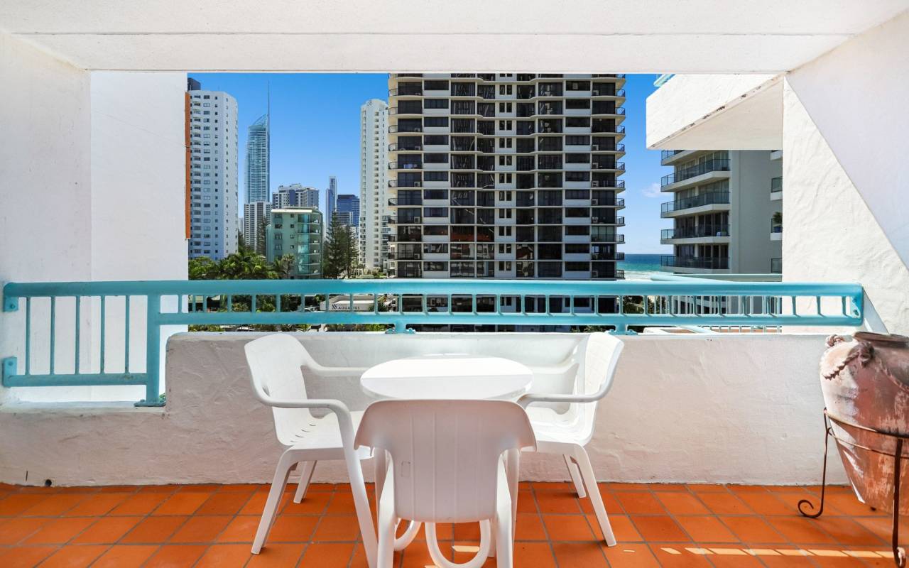 31/26 Old Burleigh Road, Surfers Paradise, QLD 4217 AU