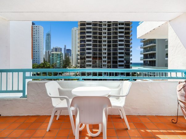31/26 Old Burleigh Road, Surfers Paradise, QLD 4217 AU