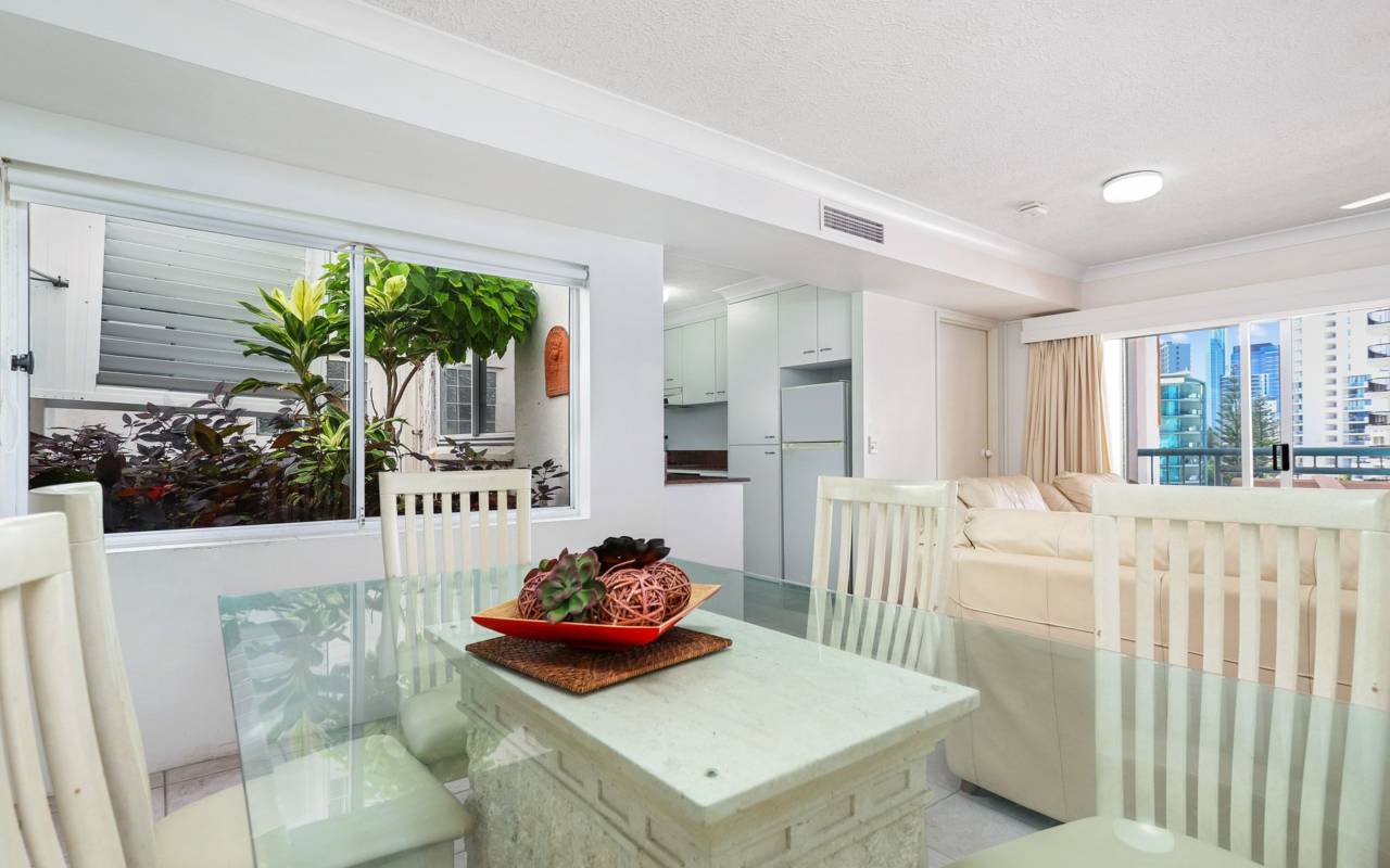 31/26 Old Burleigh Road, Surfers Paradise, QLD 4217 AU