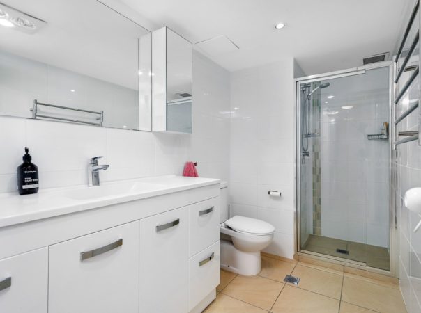31/26 Old Burleigh Road, Surfers Paradise, QLD 4217 AU