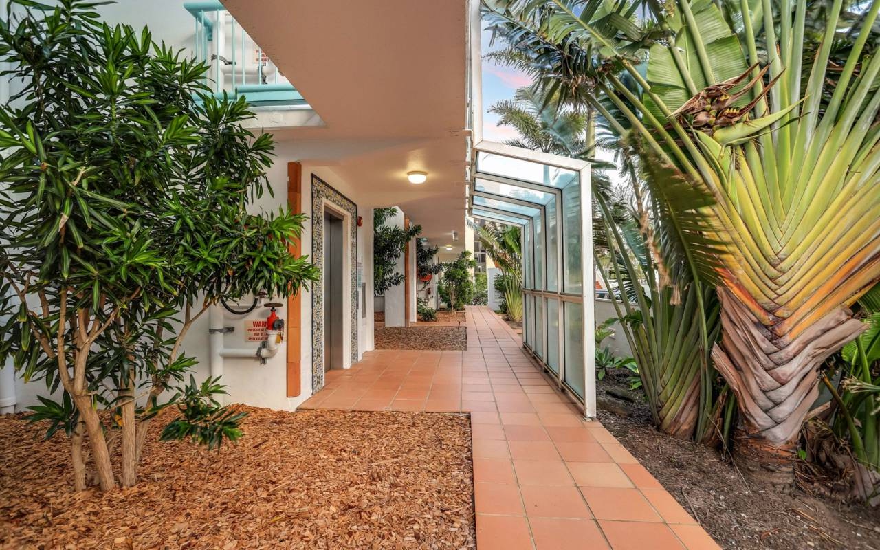31/26 Old Burleigh Road, Surfers Paradise, QLD 4217 AU