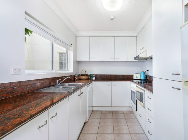 31/26 Old Burleigh Road, Surfers Paradise, QLD 4217 AU
