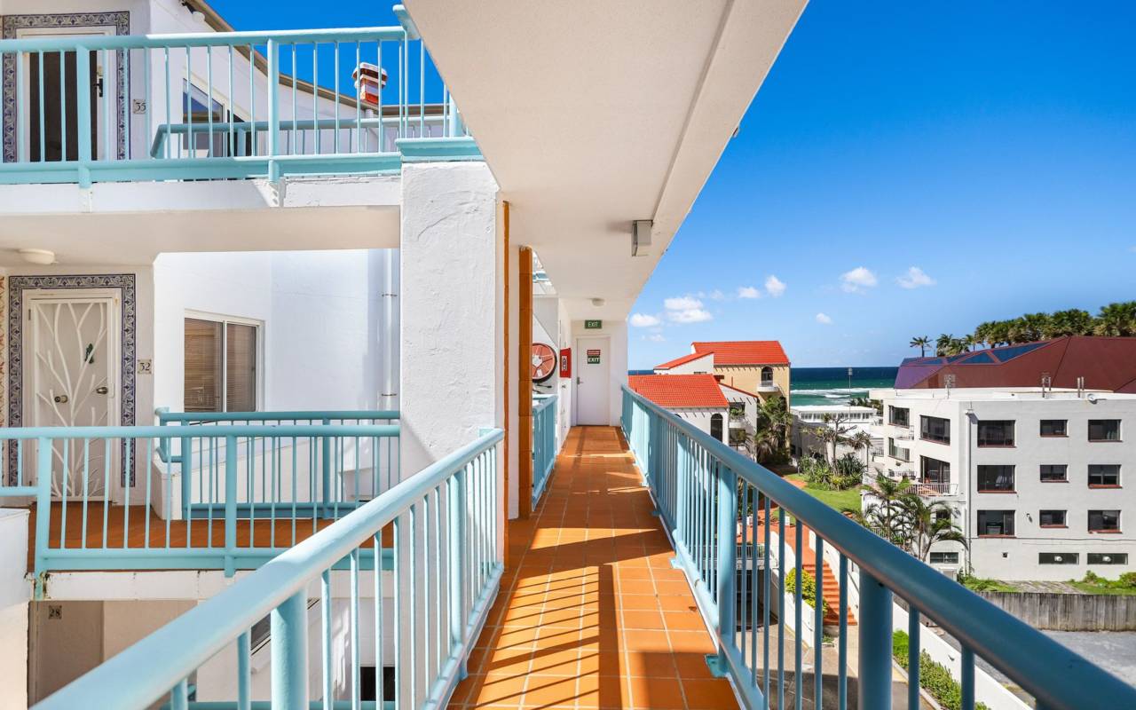 31/26 Old Burleigh Road, Surfers Paradise, QLD 4217 AU