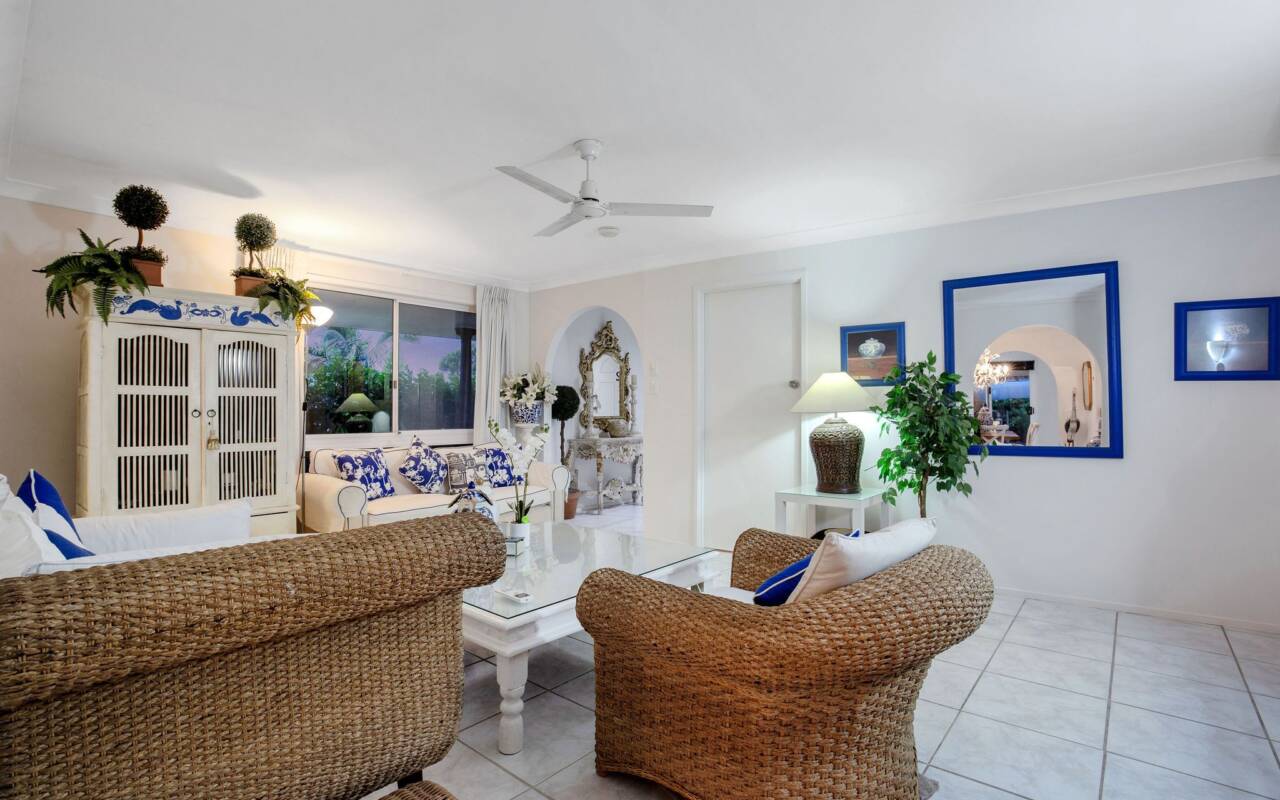 2 Crocus Way, Gaven, QLD 4211 AU