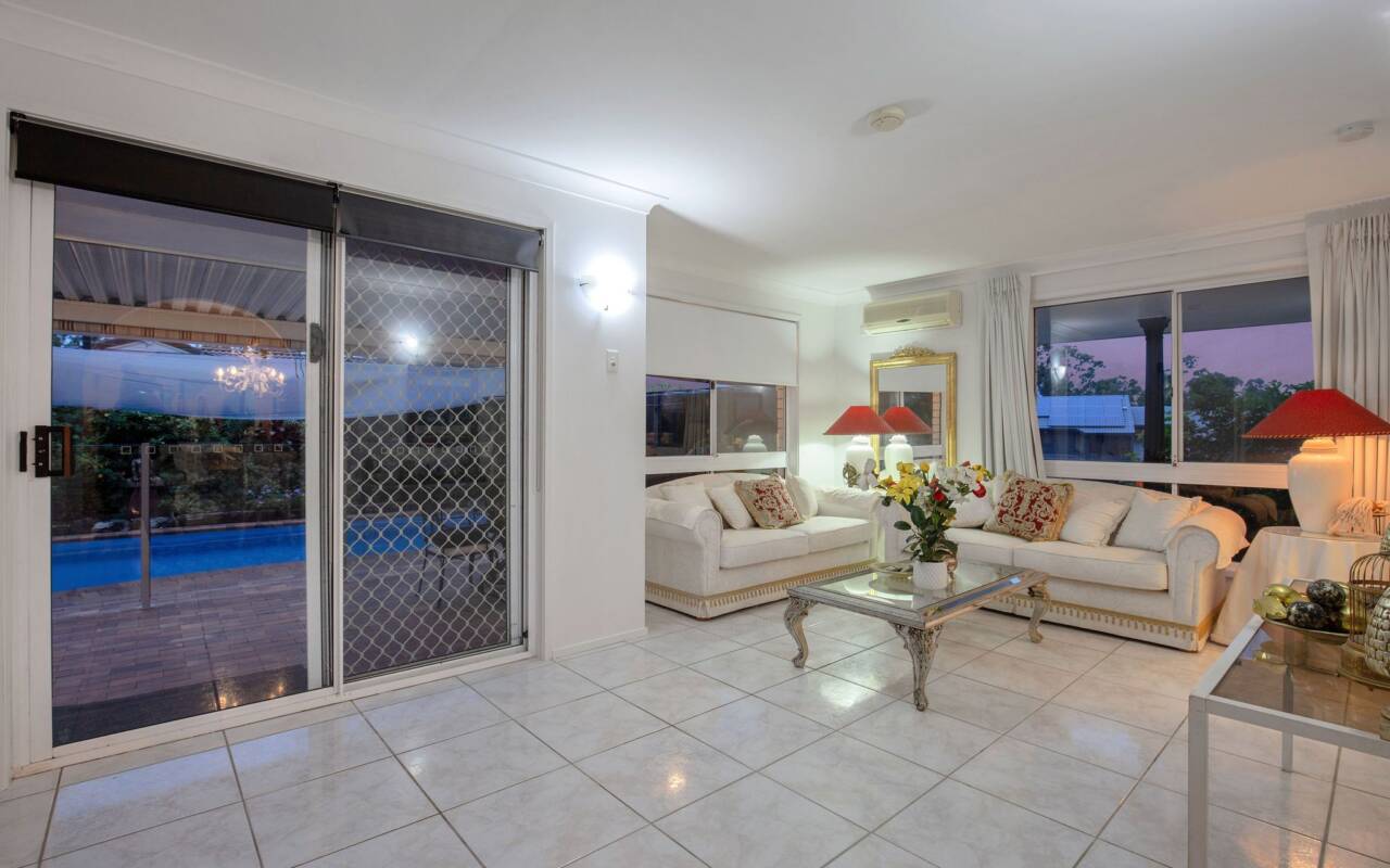 2 Crocus Way, Gaven, QLD 4211 AU