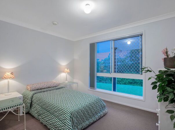 2 Crocus Way, Gaven, QLD 4211 AU