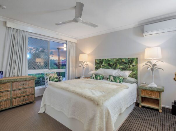 2 Crocus Way, Gaven, QLD 4211 AU